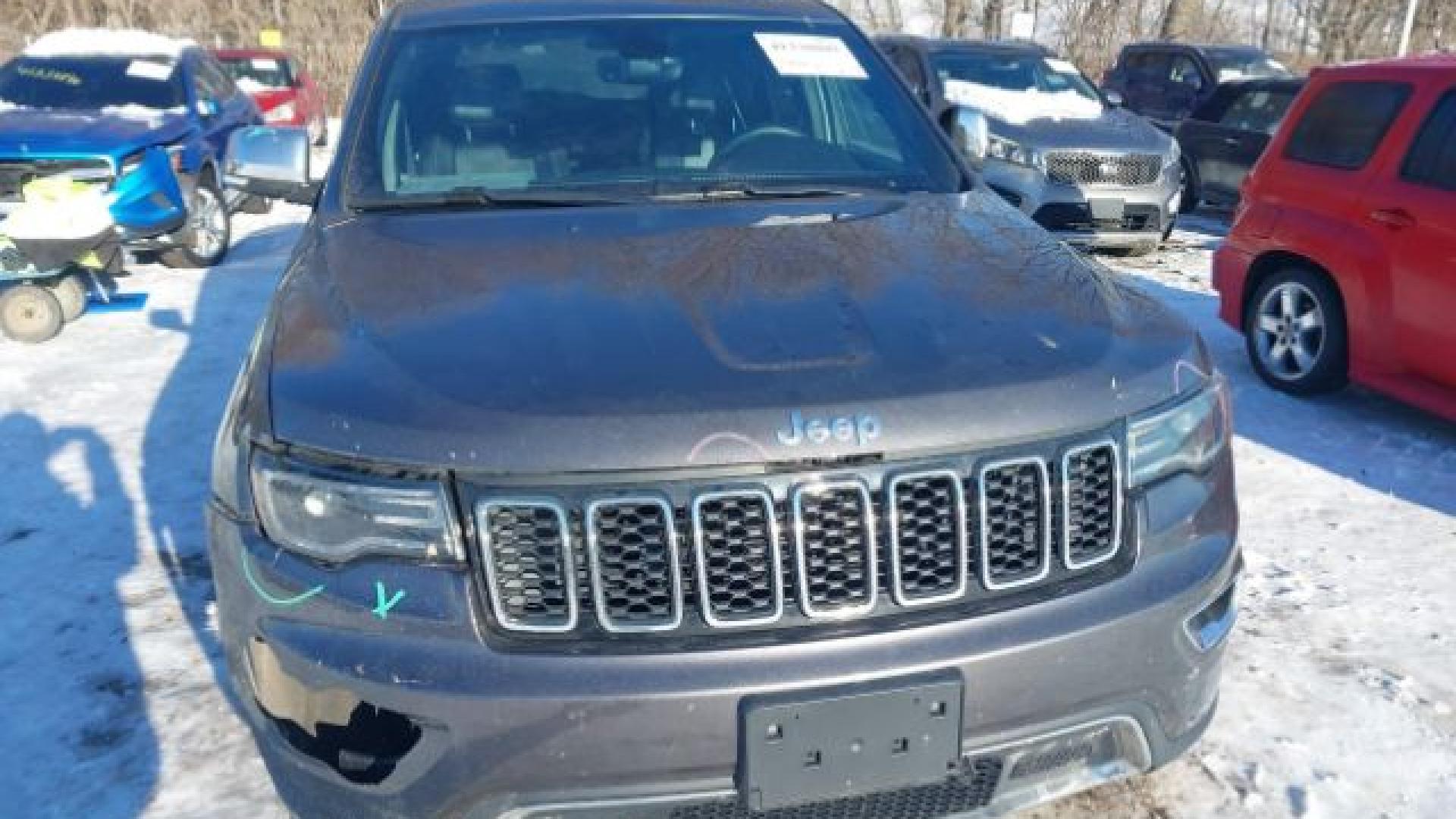 Jeep  - Grand Cherokee - 2017 - Grey - 41330809