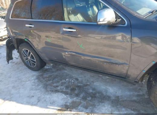 Jeep  - Grand Cherokee - 2017 - Grey - 41330809