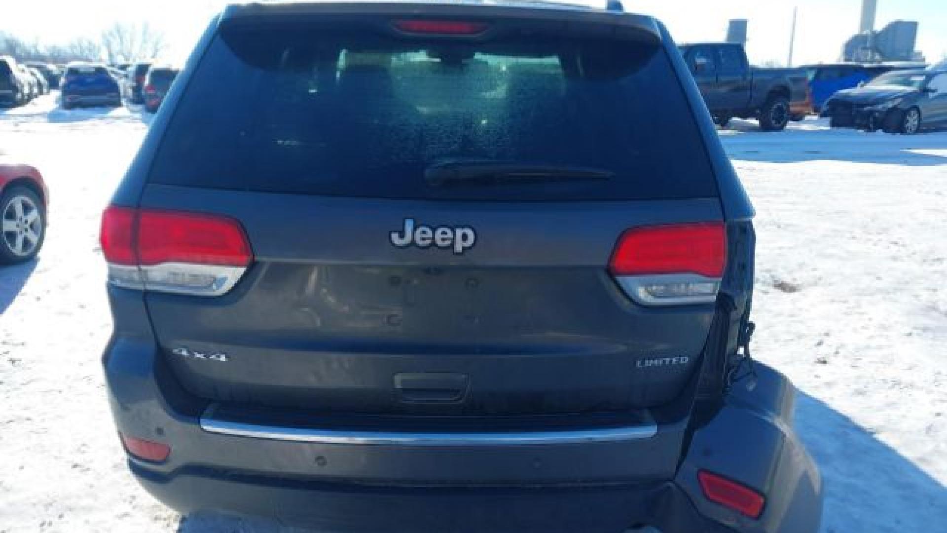 Jeep  - Grand Cherokee - 2017 - Grey - 41330809