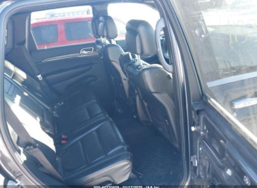 Jeep  - Grand Cherokee - 2017 - Grey - 41330809