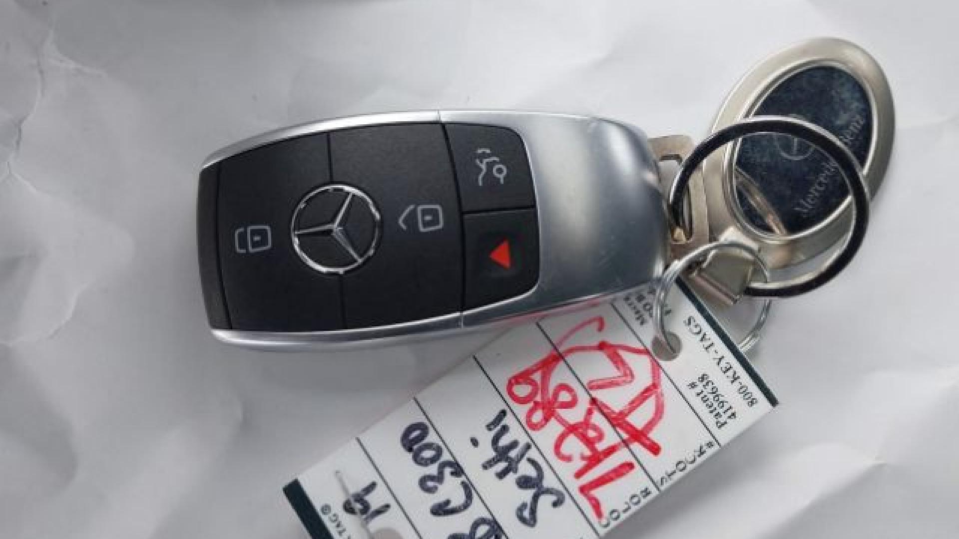 Mercedes - C300 - 2019 - Titanium - 41338981