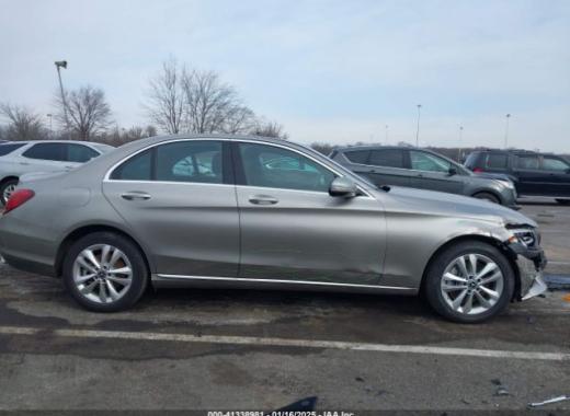 Mercedes - C300 - 2019 - Titanium - 41338981