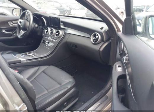 Mercedes - C300 - 2019 - Titanium - 41338981