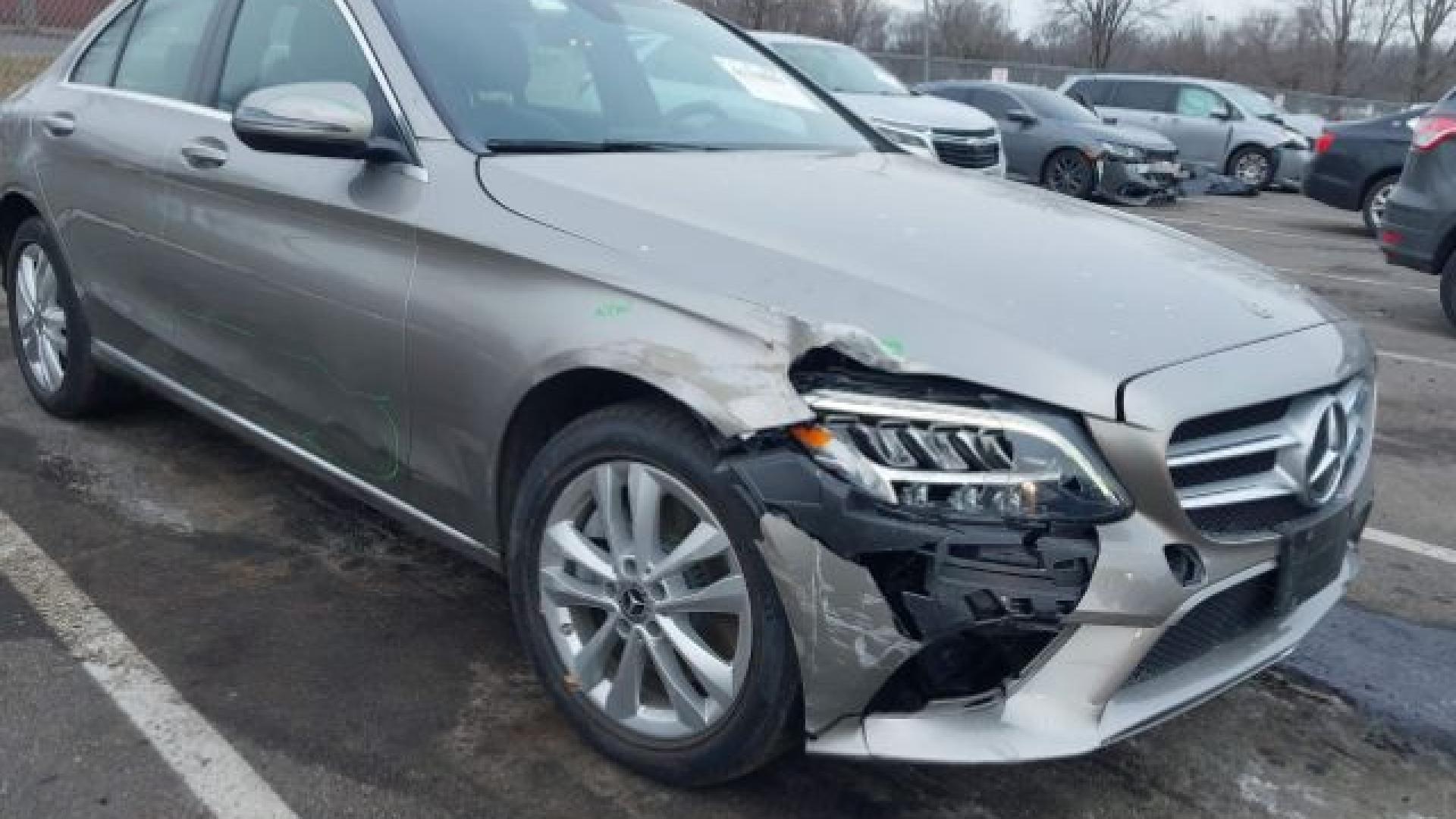 Mercedes - C300 - 2019 - Titanium - 41338981