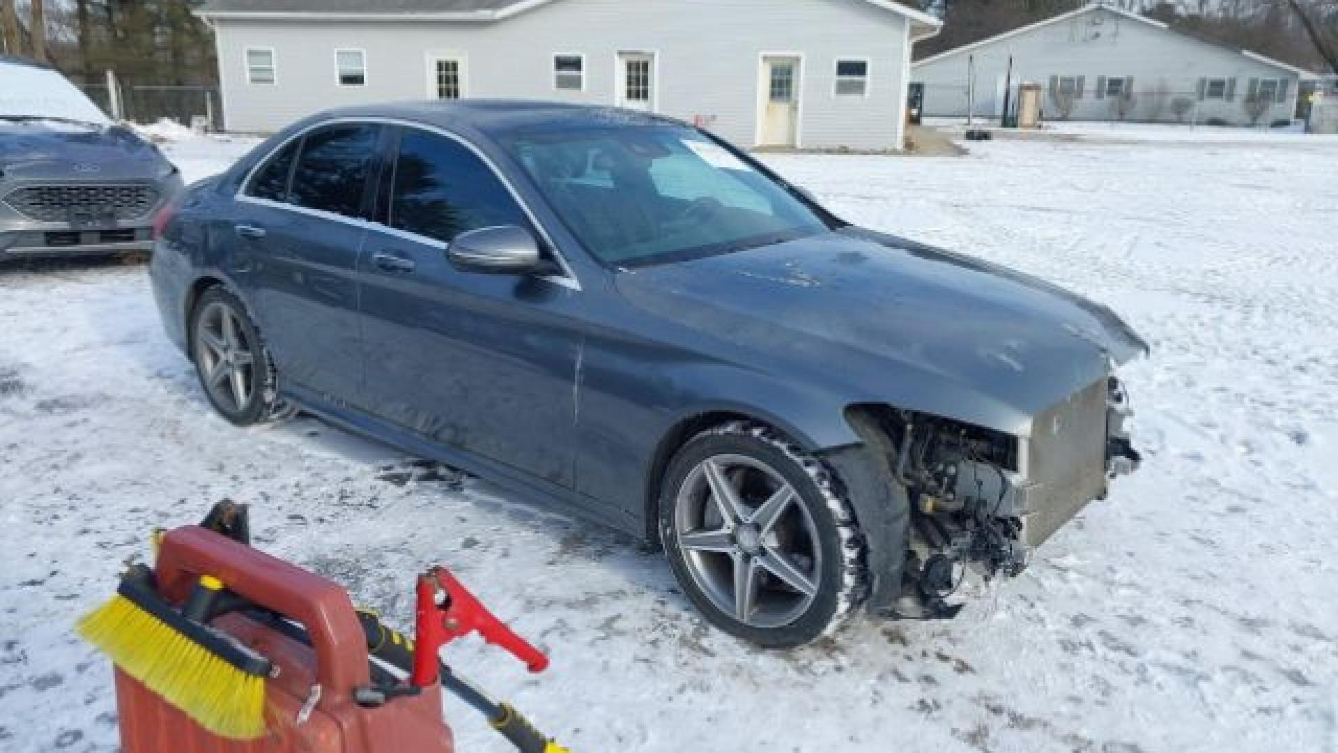 Mercedes - C300 - 2017 - Grey - 41343730