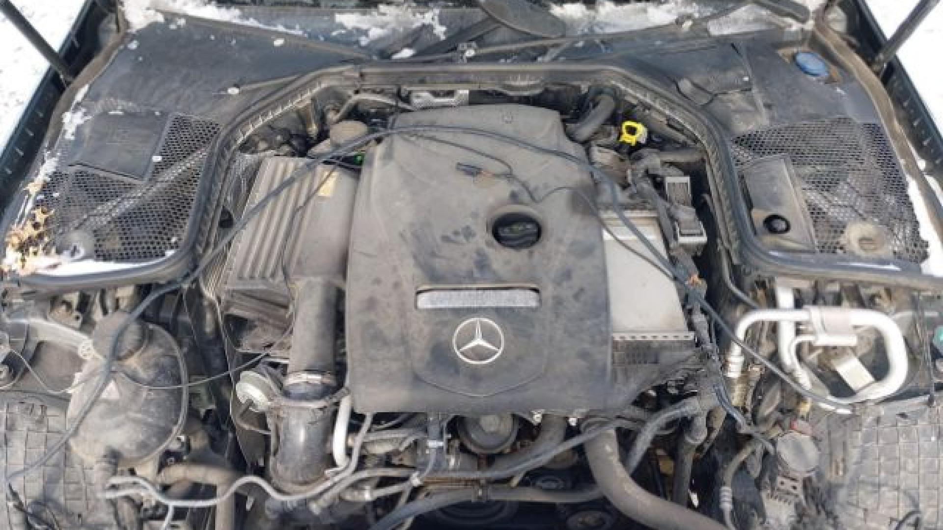 Mercedes - C300 - 2017 - Grey - 41343730