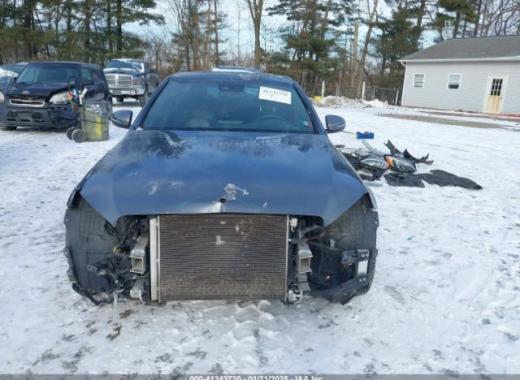 Mercedes - C300 - 2017 - Grey - 41343730