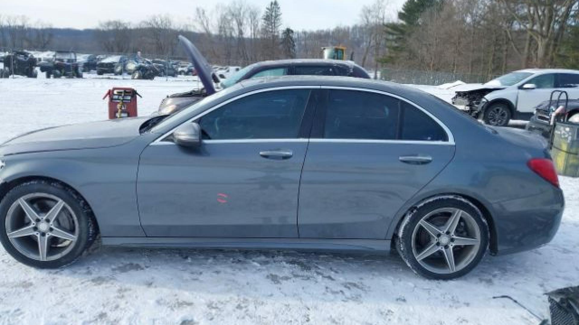 Mercedes - C300 - 2017 - Grey - 41343730