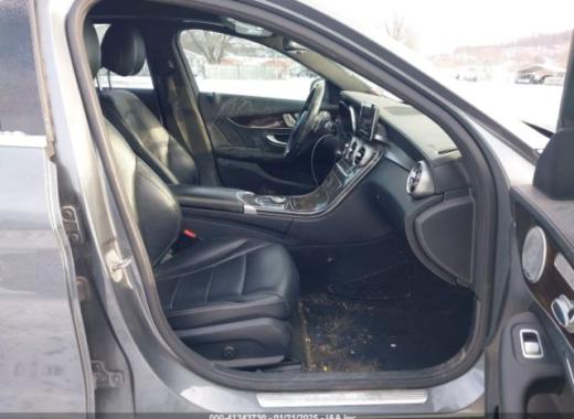 Mercedes - C300 - 2017 - Grey - 41343730