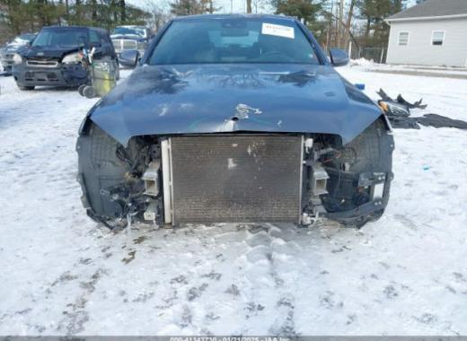 Mercedes - C300 - 2017 - Grey - 41343730