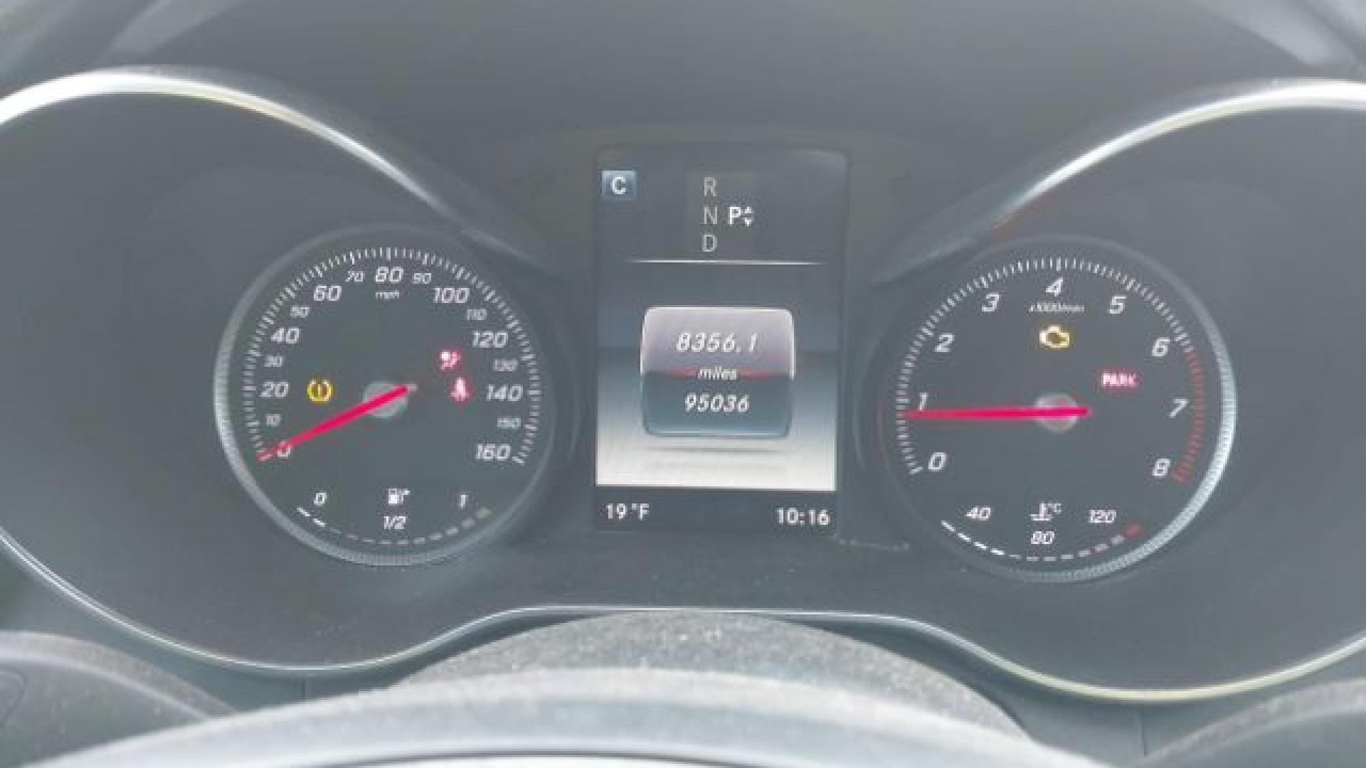 Mercedes - C300 - 2017 - Grey - 41343730