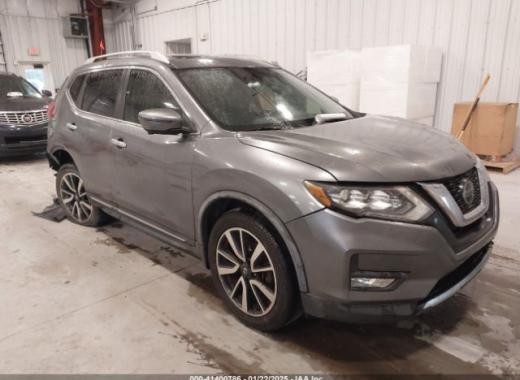 Nissan  - Rogue - 2018 - Silver - 41400786
