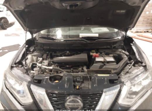 Nissan  - Rogue - 2018 - Silver - 41400786