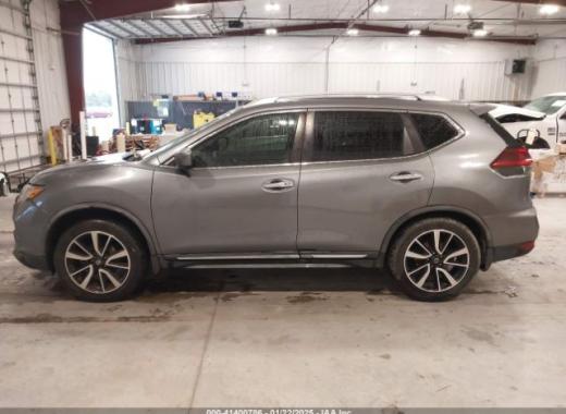 Nissan  - Rogue - 2018 - Silver - 41400786