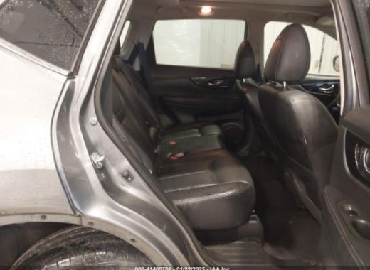 Nissan  - Rogue - 2018 - Silver - 41400786