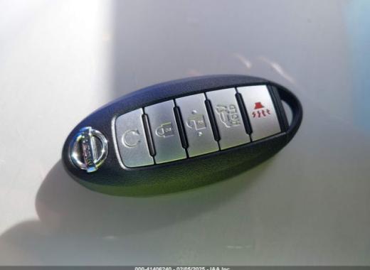 Nissan  - Rogue - 2017 - Black - 41406240