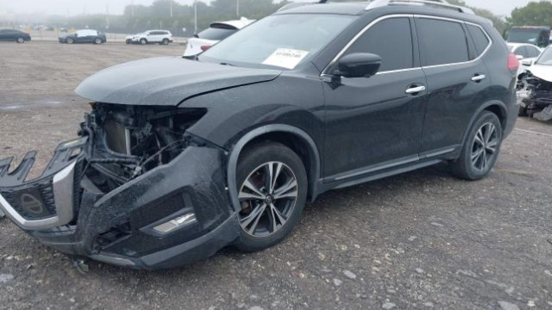 Nissan  - Rogue - 2017 - Black - 41406240