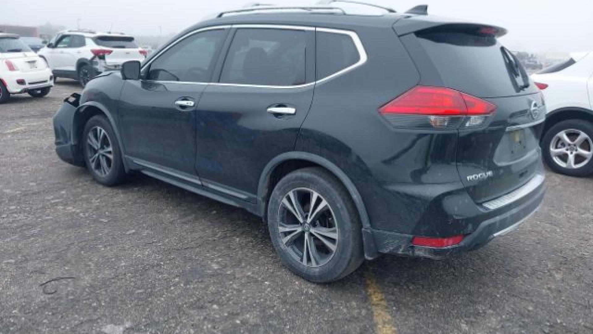 Nissan  - Rogue - 2017 - Black - 41406240