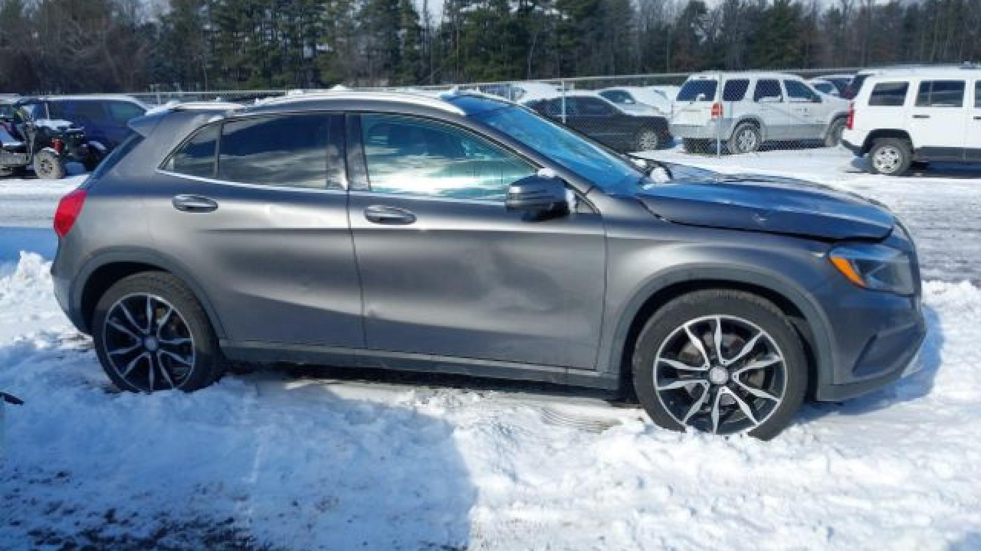 Mercedes - Gla  - 2017 - Grey - 41444683