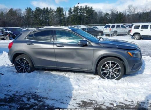 Mercedes - Gla  - 2017 - Grey - 41444683