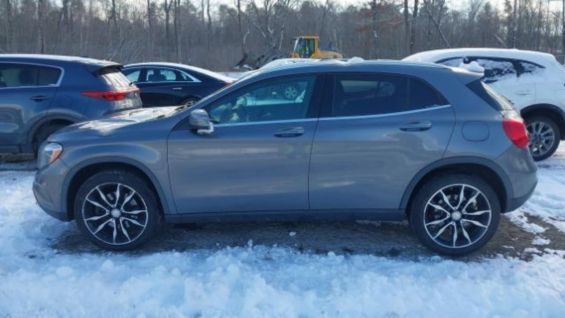 Mercedes - Gla  - 2017 - Grey - 41444683