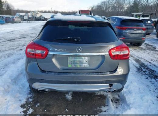 Mercedes - Gla  - 2017 - Grey - 41444683