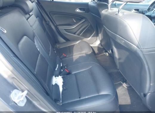 Mercedes - Gla  - 2017 - Grey - 41444683