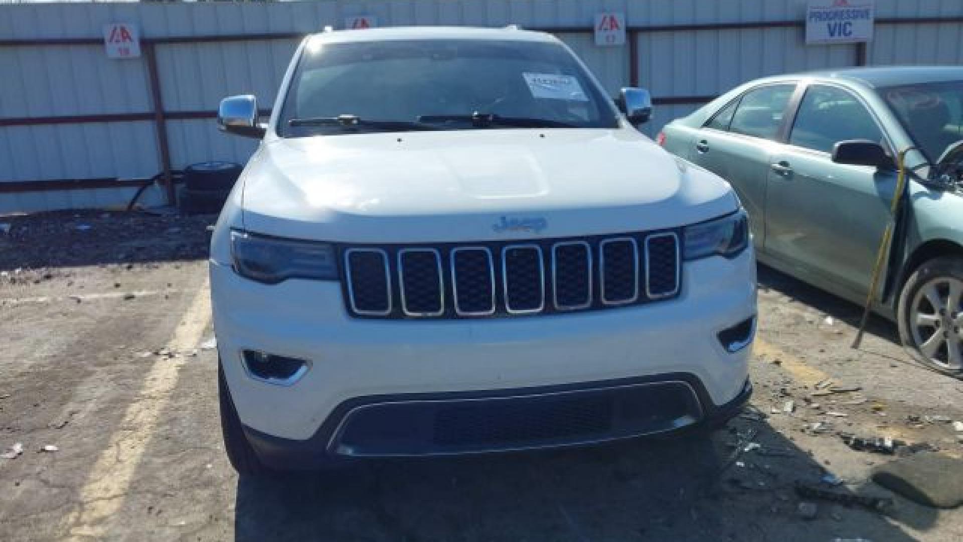 Jeep  - Grand Cherokee - 2017 - White - 41448365