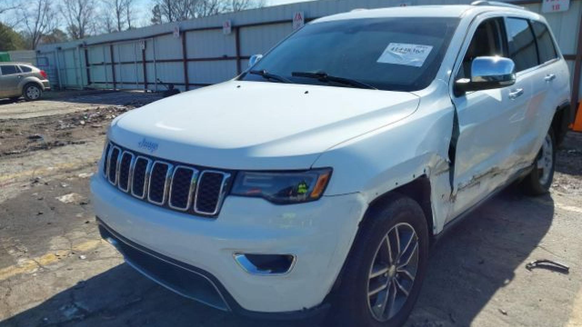 Jeep  - Grand Cherokee - 2017 - White - 41448365