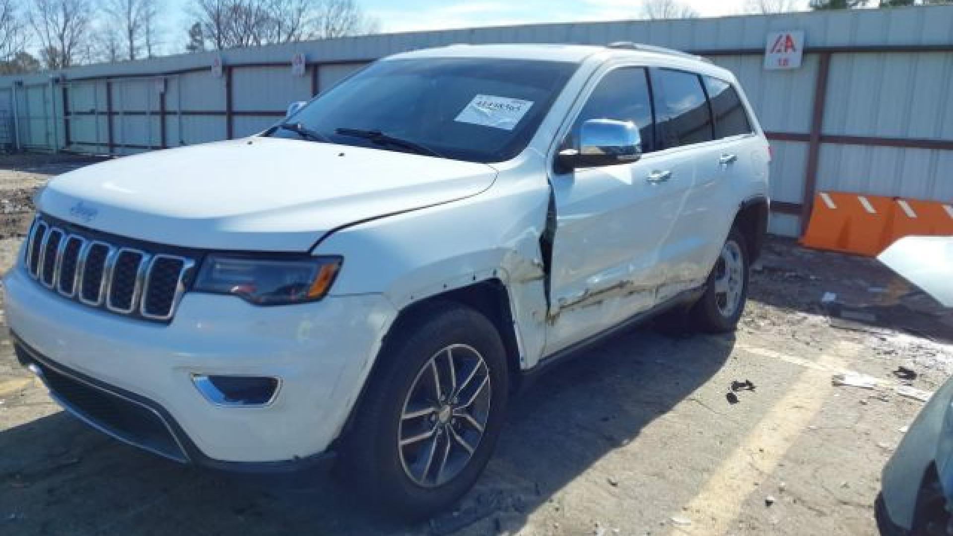 Jeep  - Grand Cherokee - 2017 - White - 41448365