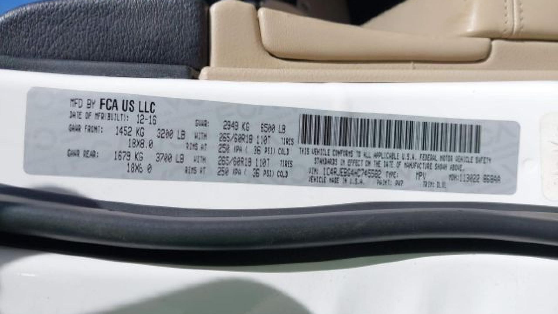 Jeep  - Grand Cherokee - 2017 - White - 41448365