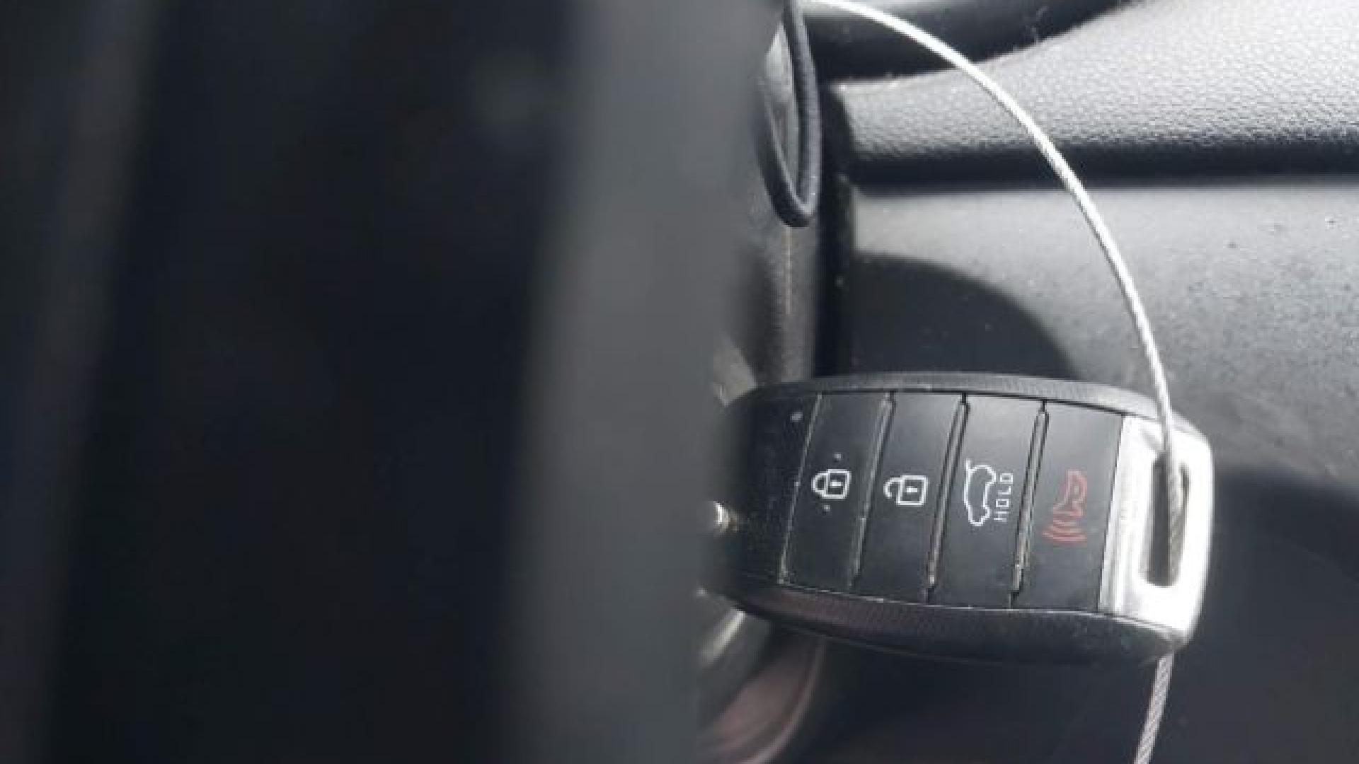 Kia - Sportage - 2017 - Grey - 41453376