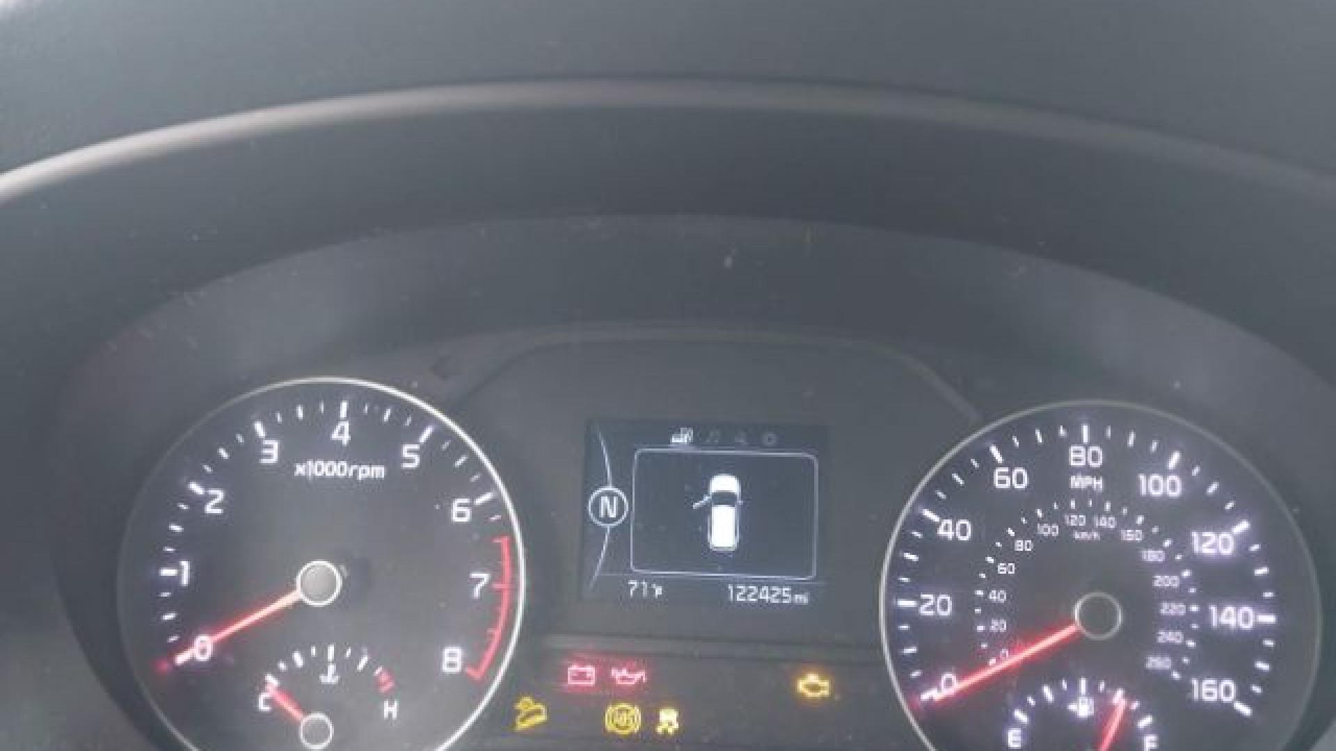 Kia - Sportage - 2017 - Grey - 41453376