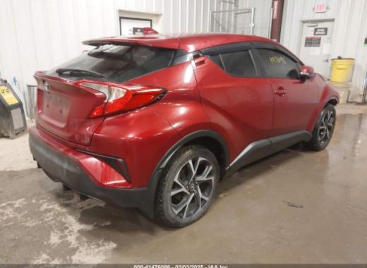 Toyota  - C-Hr  - 2018 - Red - 41476098
