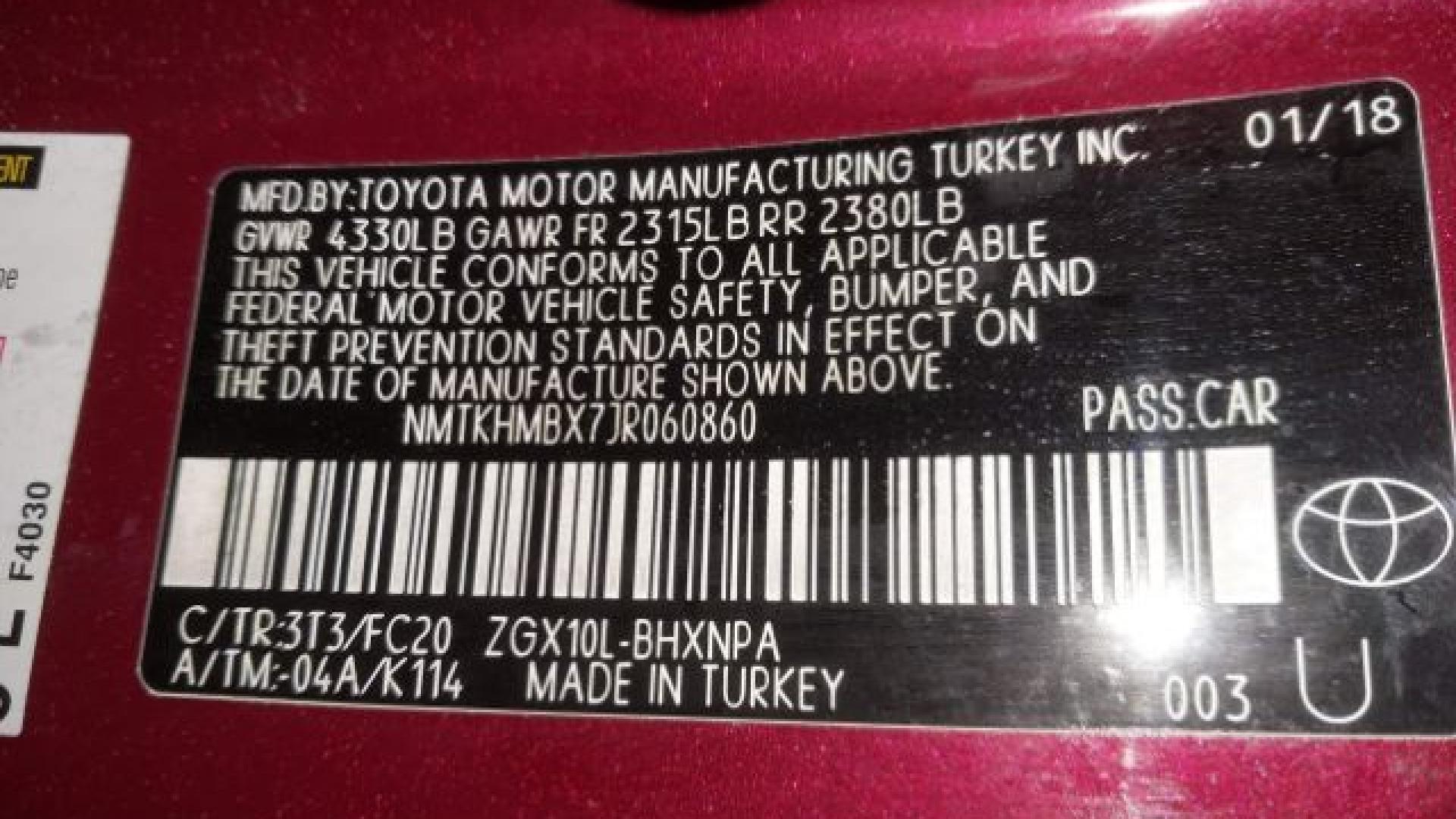 Toyota  - C-Hr  - 2018 - Red - 41476098