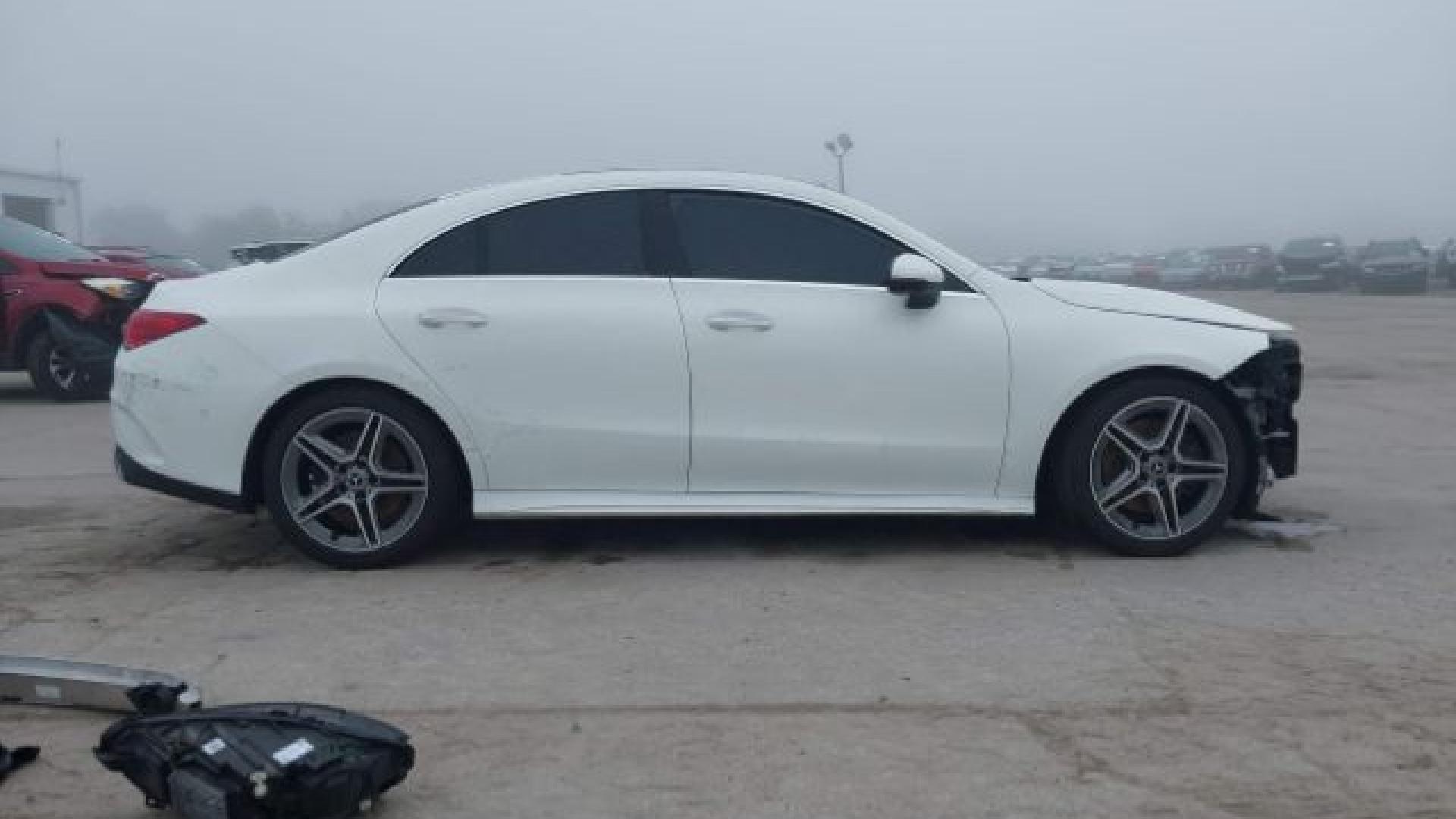 Mercedes - Cla250 - 2020 - White - 41480205