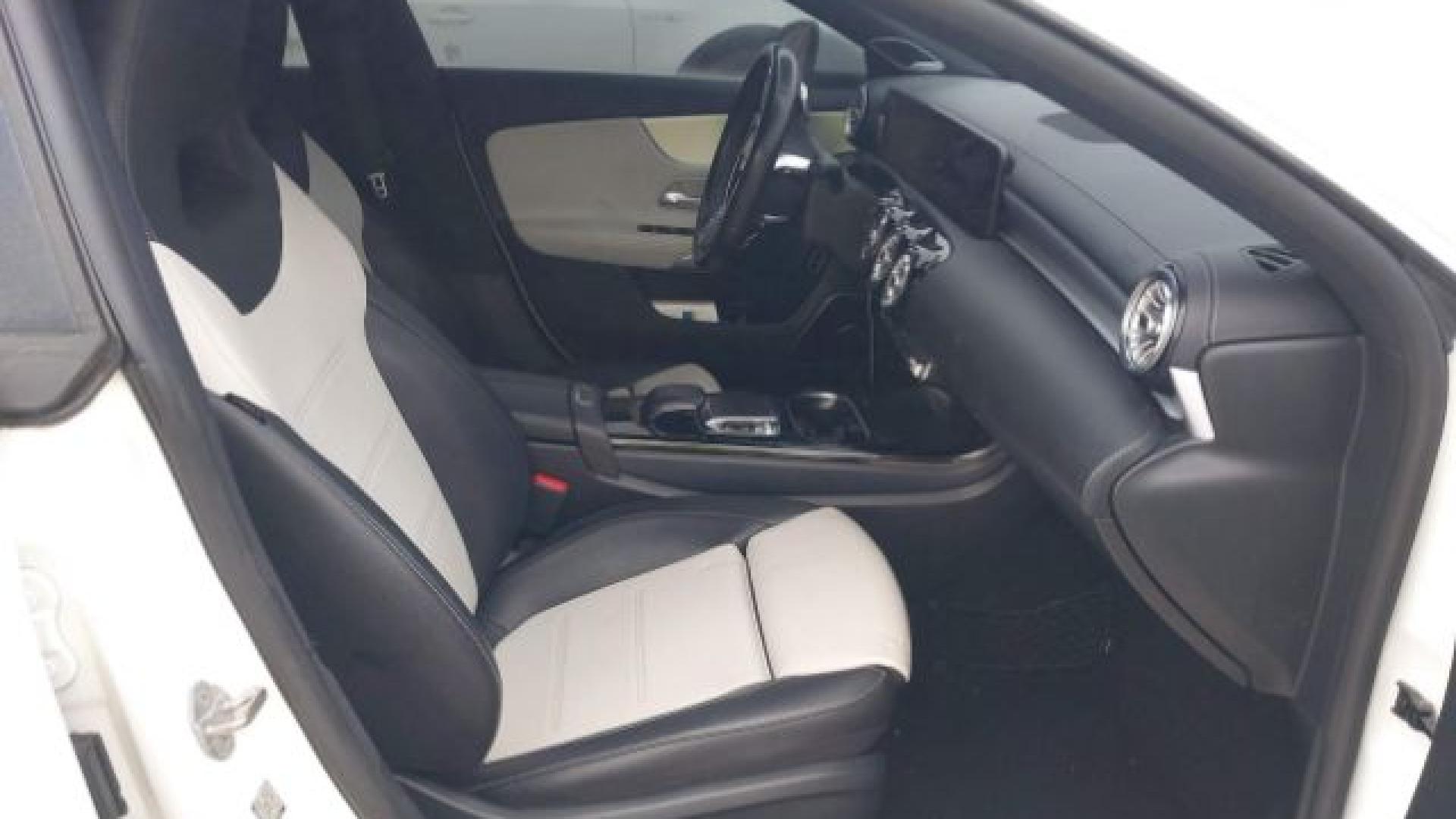 Mercedes - Cla250 - 2020 - White - 41480205