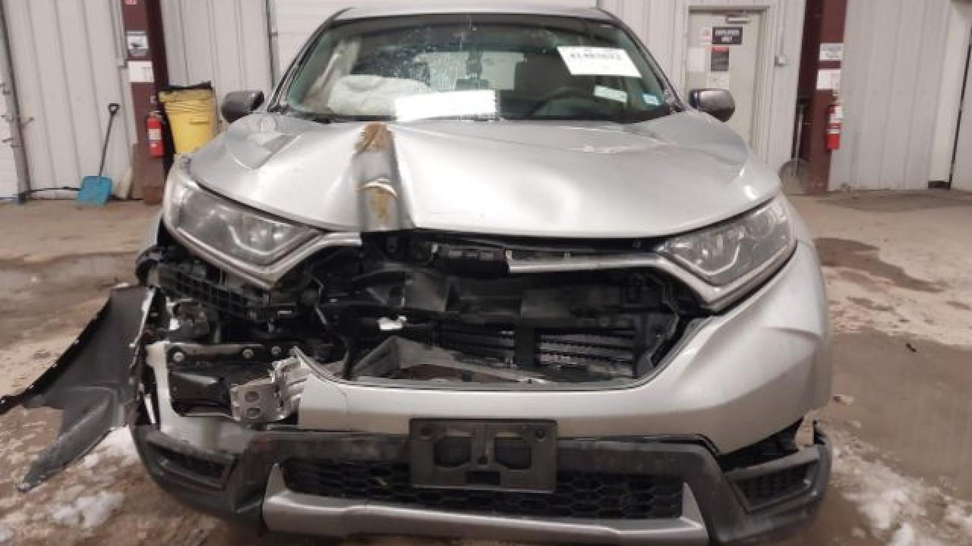 Honda - Cr-V - 2017 - Silver - 41483622