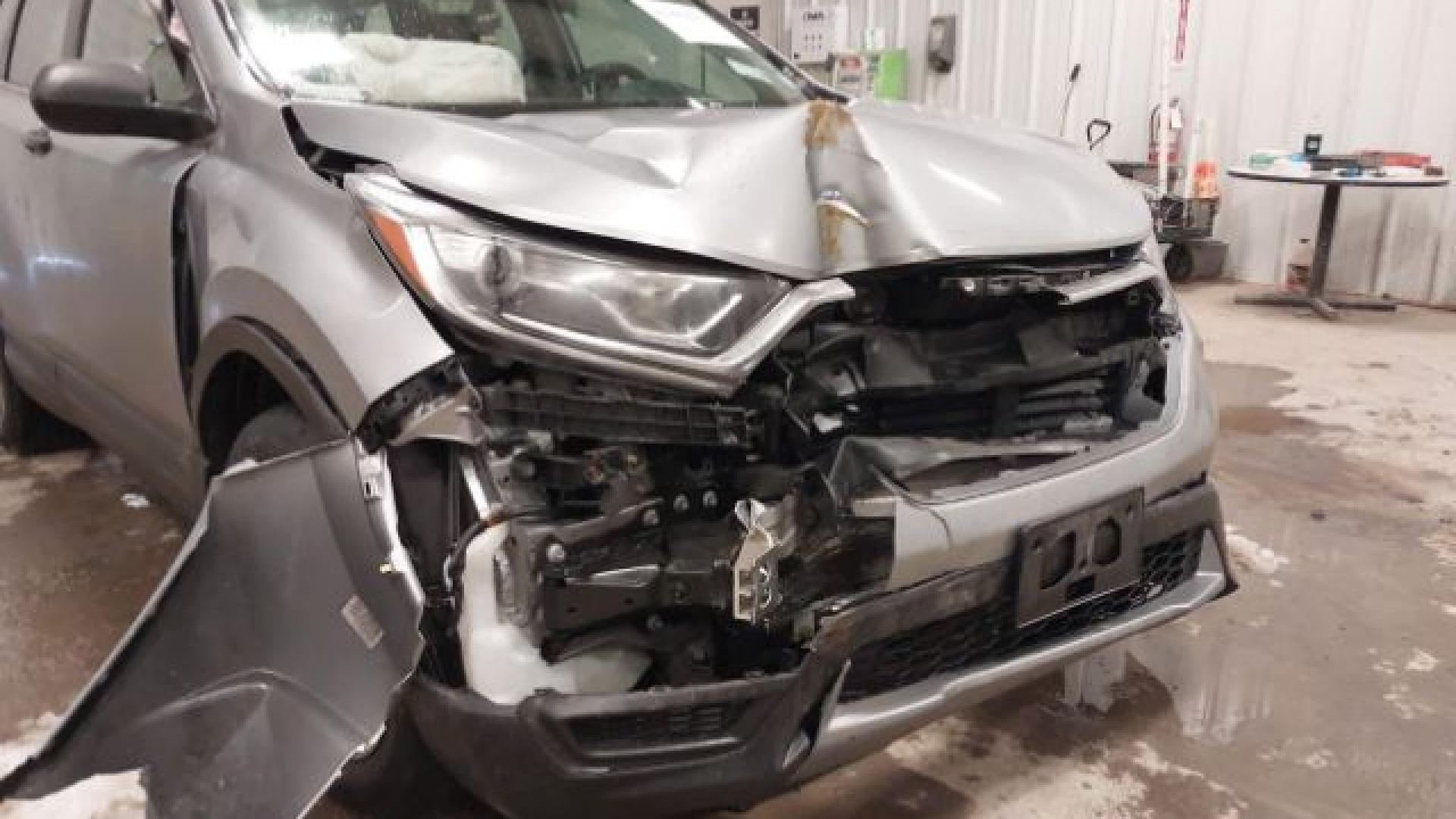 Honda - Cr-V - 2017 - Silver - 41483622