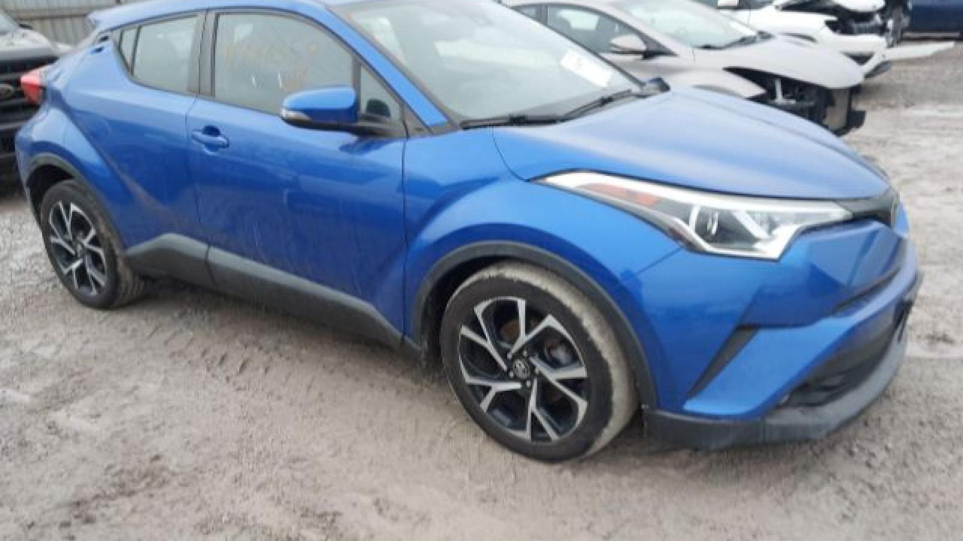 Toyota  - C-Hr  - 2018 - Blue Gitan - 41486359