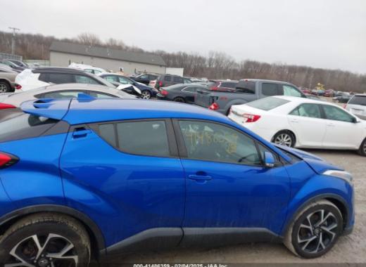 Toyota  - C-Hr  - 2018 - Blue Gitan - 41486359