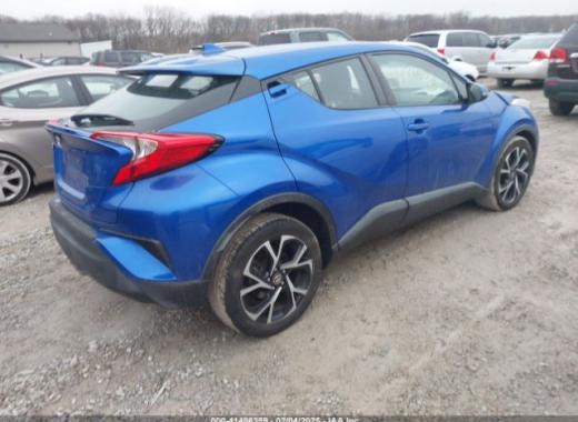 Toyota  - C-Hr  - 2018 - Blue Gitan - 41486359