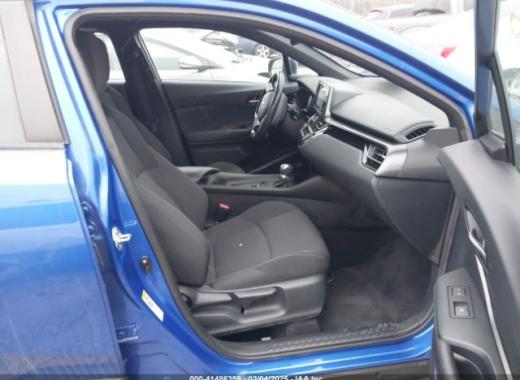 Toyota  - C-Hr  - 2018 - Blue Gitan - 41486359