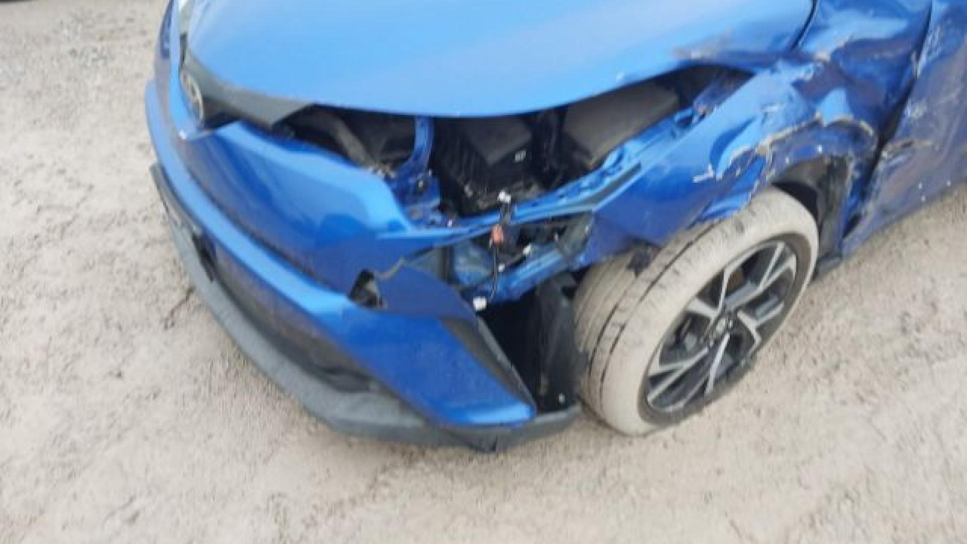 Toyota  - C-Hr  - 2018 - Blue Gitan - 41486359