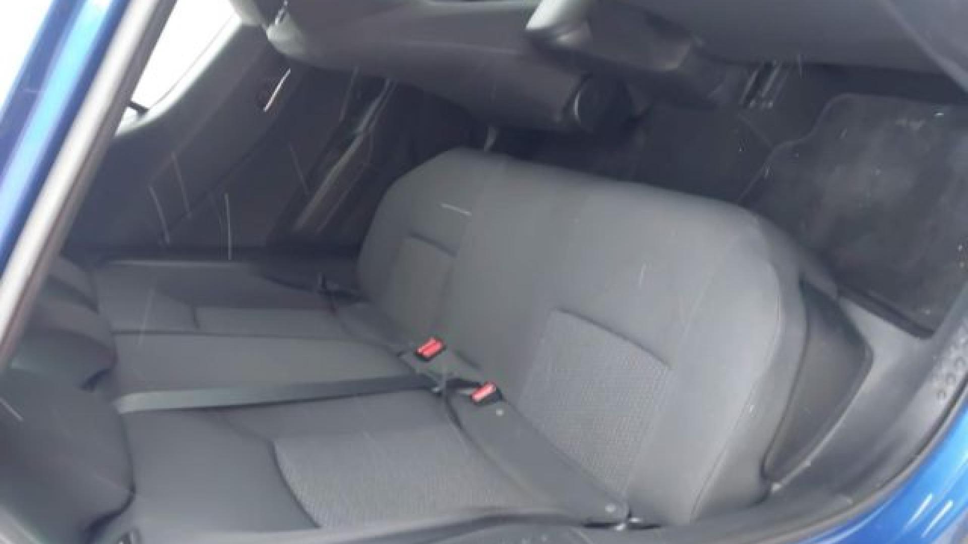 Toyota  - C-Hr  - 2018 - Blue Gitan - 41486359