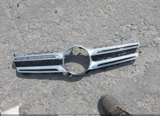 Mercedes - Glc300 - 2018 - Black - 41541541