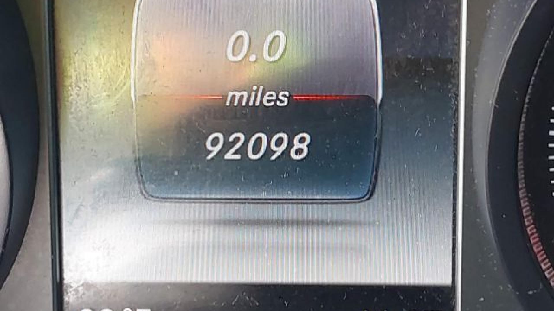 Mercedes - Glc300 - 2018 - Black - 41541541