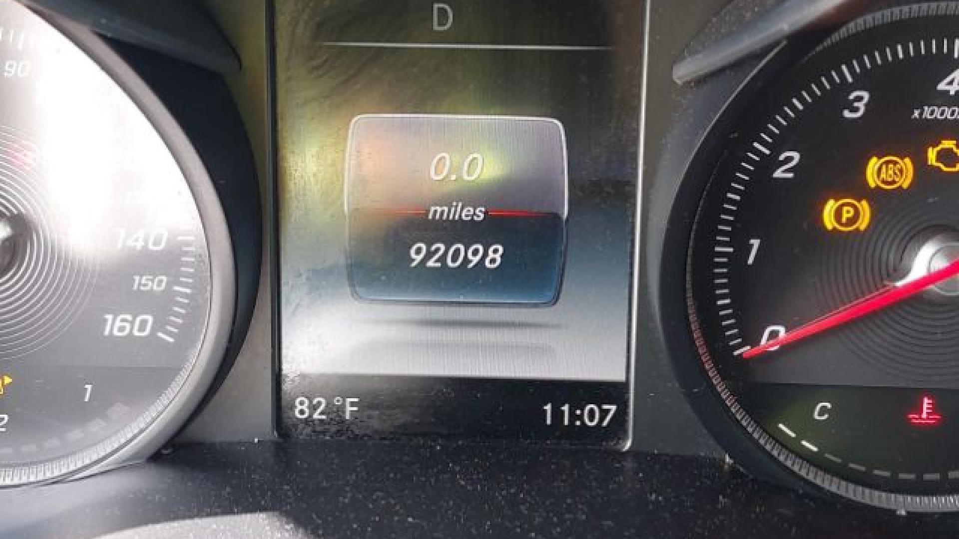 Mercedes - Glc300 - 2018 - Black - 41541541