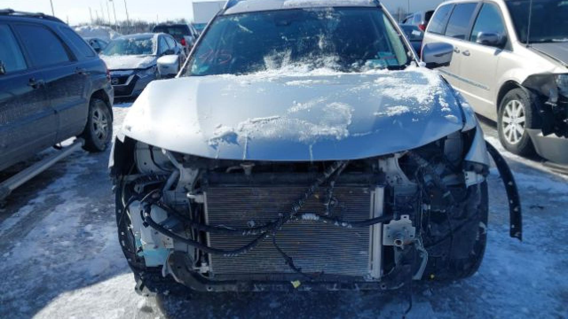 Nissan  - Rogue - 2018 - Silver - 41556251