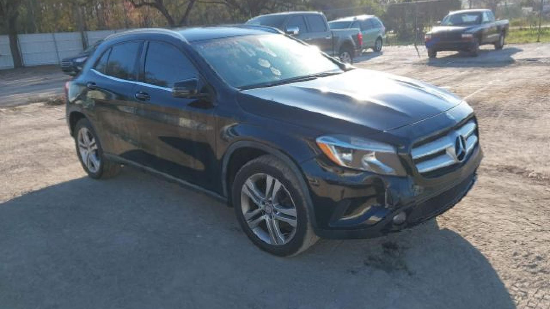 Mercedes - Gla250 - 2017 - Black - 41560243
